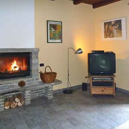 Holiday home Casa S Anna Pianello Del Lario